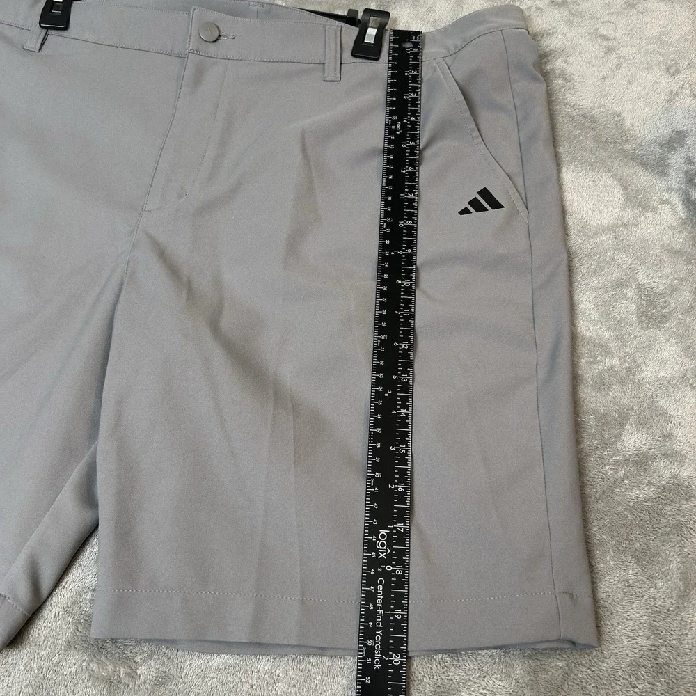 Adidas Golf Performance Shorts Men's Size 40 Gray Stretch Waist 8.5